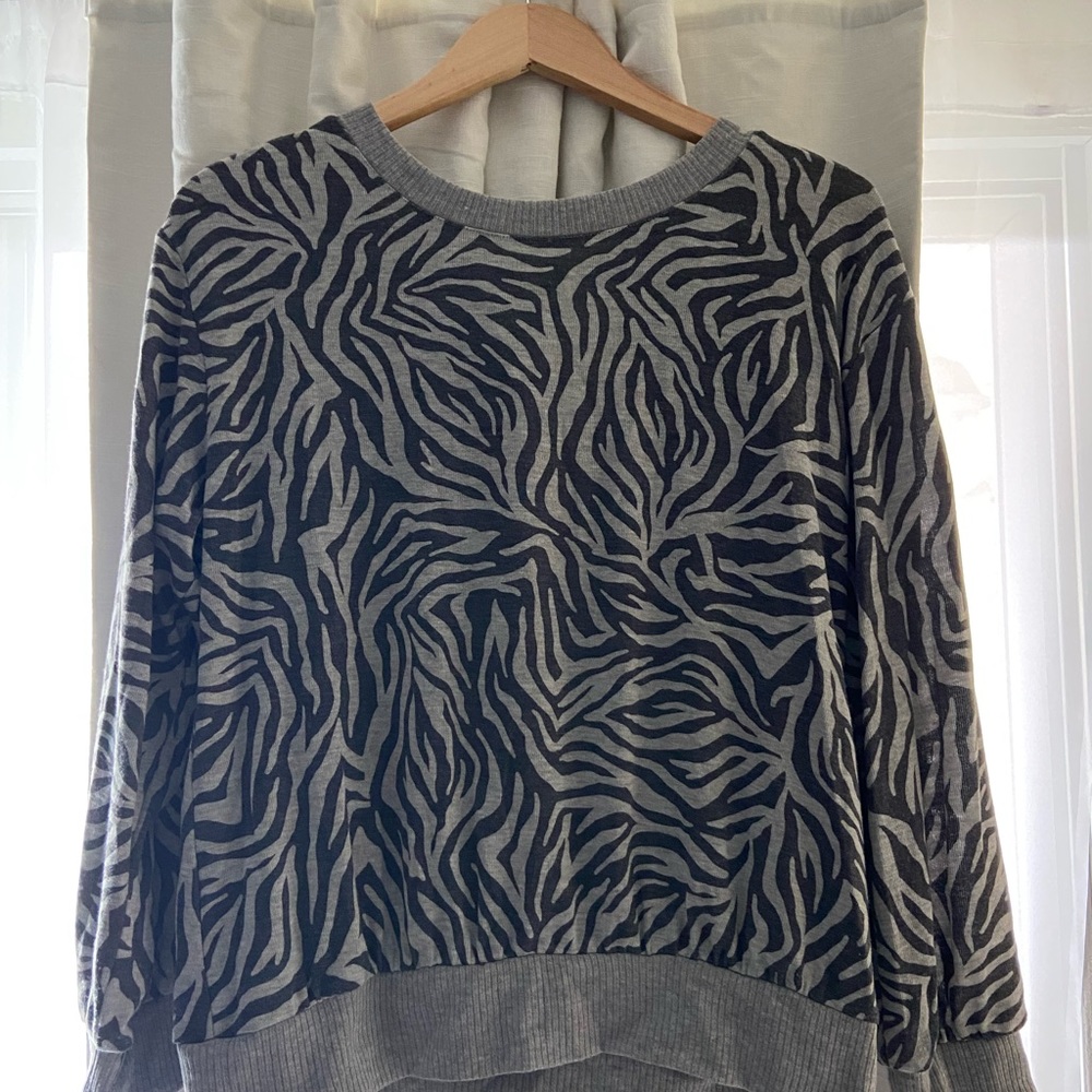 1.State sweater size M grey black zebra stripes long sleeve